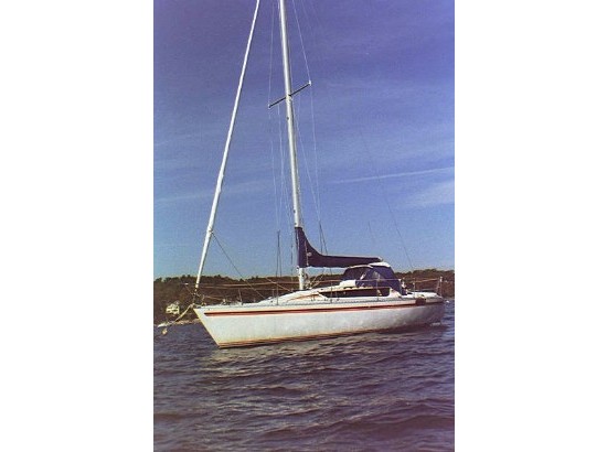 1985 Elite Yachts Elite 32