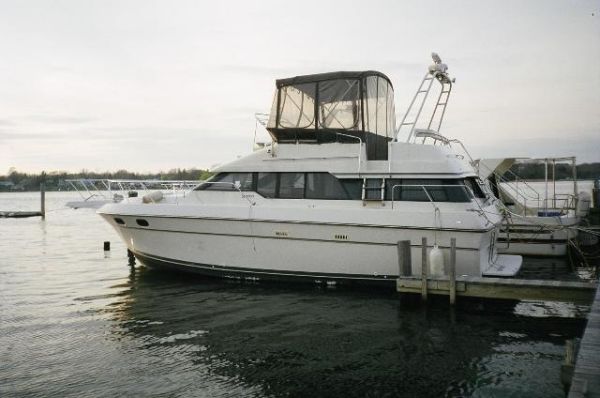 1989 Silverton 37 Motor Yacht