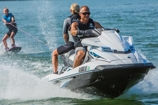 2015 Yamaha Waverunner FX Cruiser SVHO