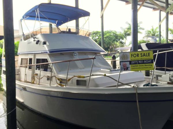 1984 Marine Trader LaBelle 40 Sundeck Motor Yacht