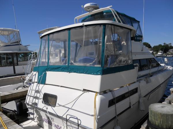 1991 Silverton 41 Aft Cabin w Only 500 Hrs.