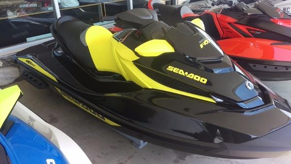 2016 Sea-Doo RXT 260