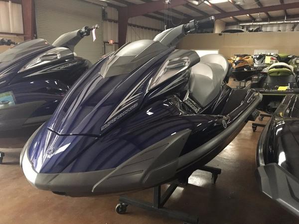 2011 Yamaha WaveRunner FX Cruiser SHO