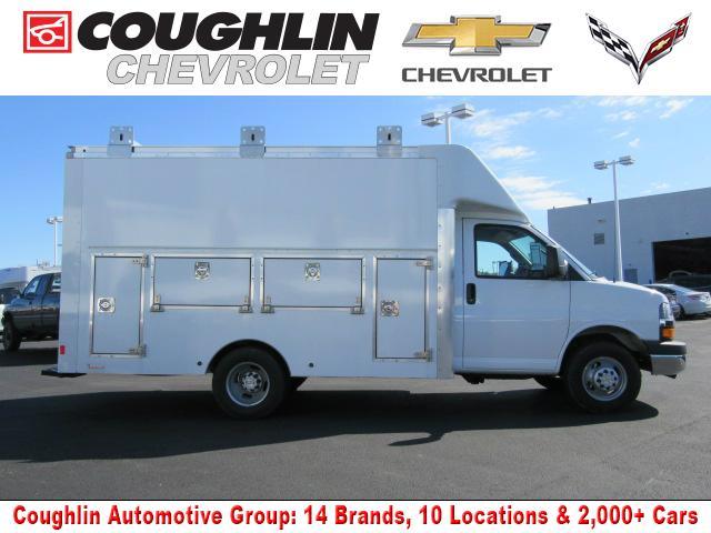2016 Chevrolet Express Commercial Cutaway  Utility Truck - Service Truck