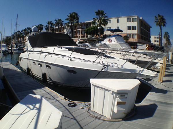 1999 Trojan 360 Express Yacht