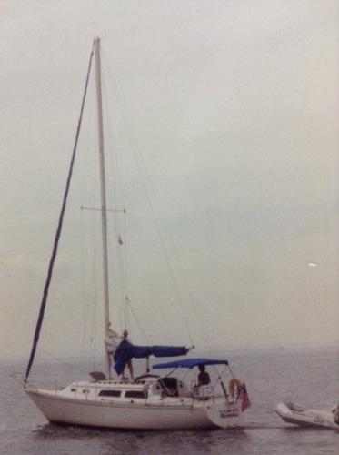 1983 Islander Bahama 30