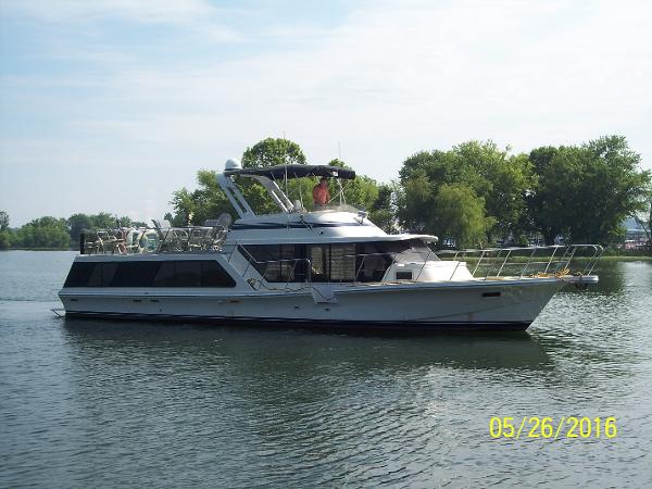 1985 Bluewater Yachts 510