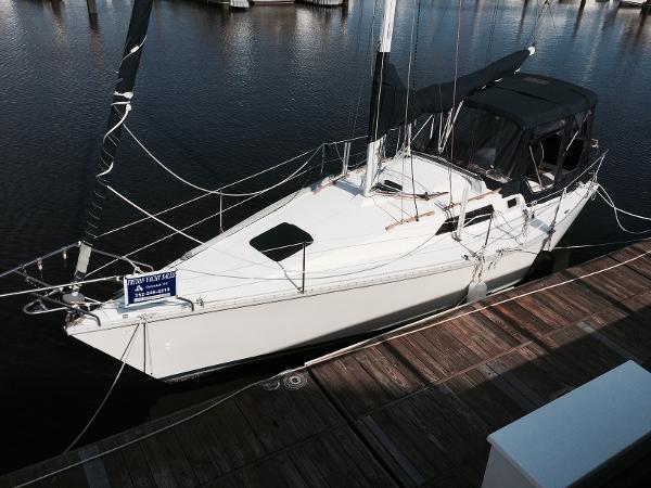 1987 Hunter 28.5