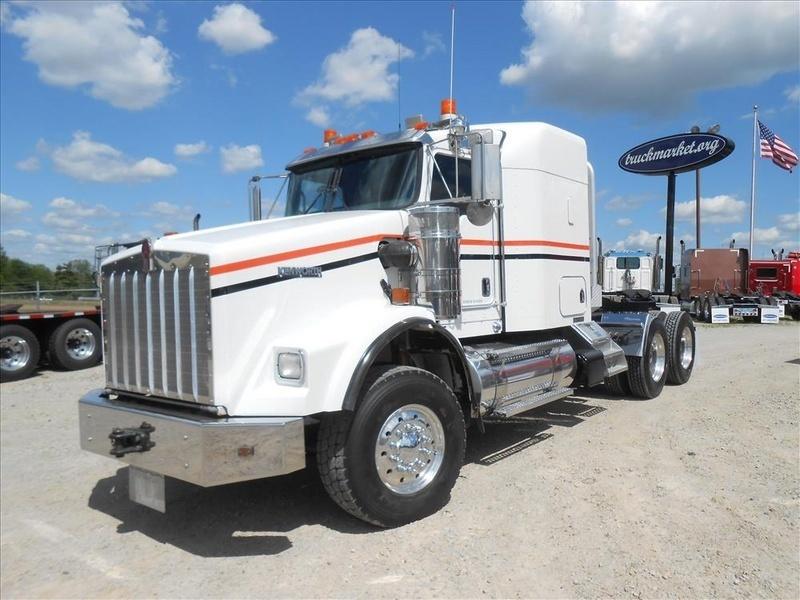 2007 Kenworth T800w Pre Emission  Conventional - Sleeper Truck