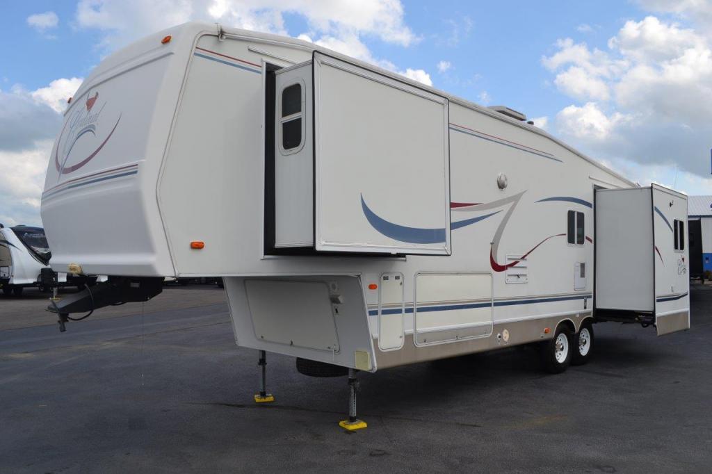 2003 Forest River Cardinal 33TS