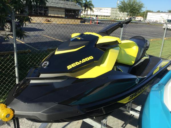 2016 Sea-Doo GTR 215