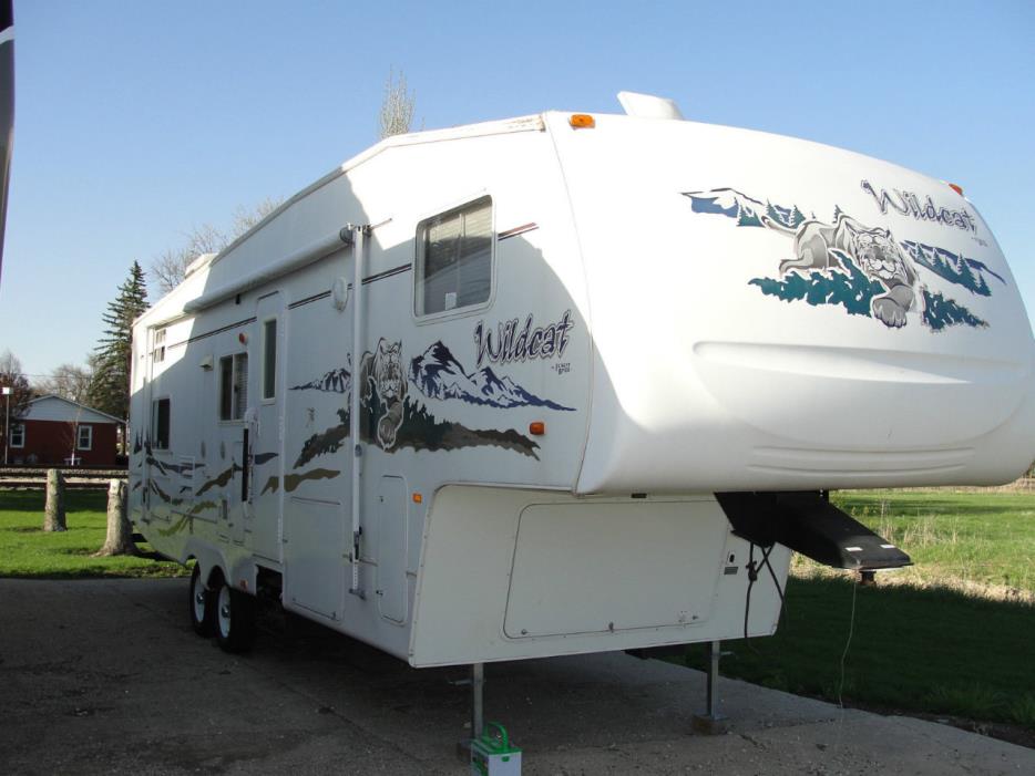 2005 Forest River WILDCAT 31QBH