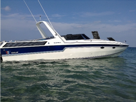 1988 Wellcraft Scarab III