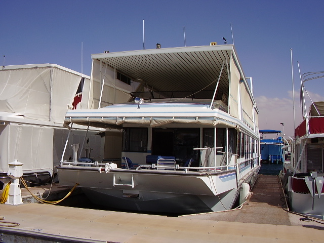 1995 Stardust Custom Widebody Houseboat
