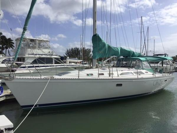 1995 Catalina 400 Winged Keel