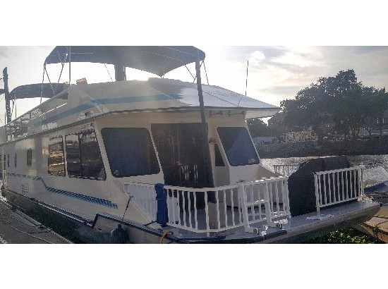 1993 Fun Country Marine Ind Inc 14' X 56' Houseboat