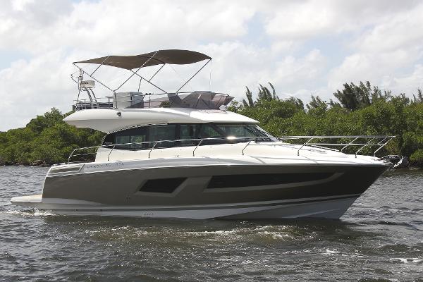 2015 Prestige Yachts 420 FB