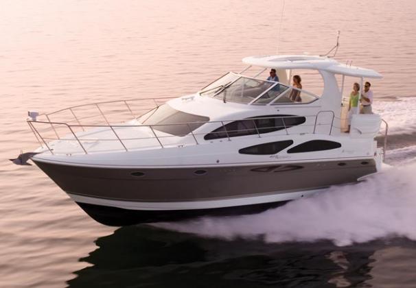 2009 Cruisers Yachts 415 Express Motoryacht