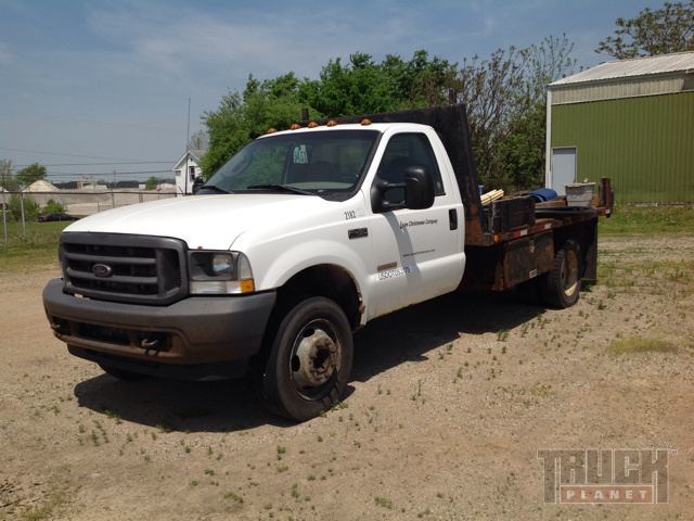 2003 Ford F-450 Super Duty  Flatbed Truck