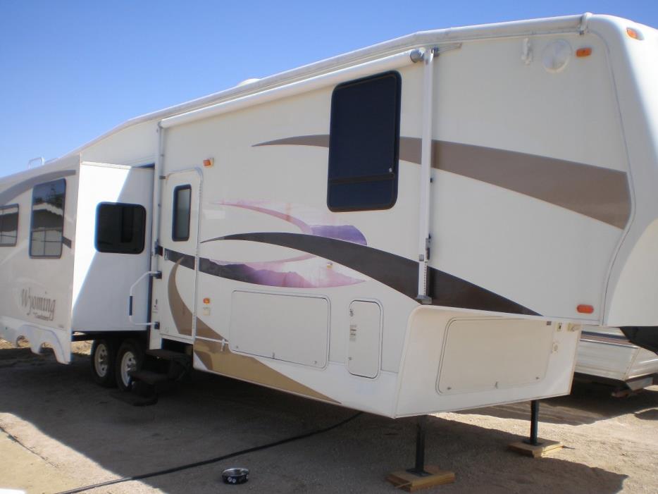 2007 Coachmen WYOMING 335RETS