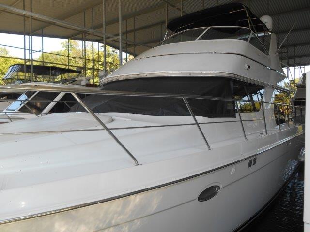 2001 CARVER 450 Voyager Pilothouse