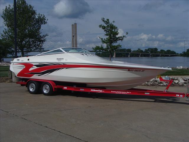 2006 Velocity 260