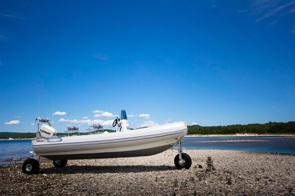 2012 Sealegs 7.1m RIB