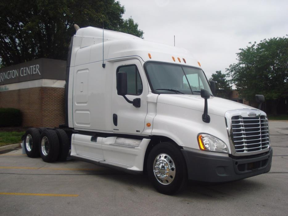 2012 Freightliner Cascadia Ca12564slp  Conventional - Sleeper Truck