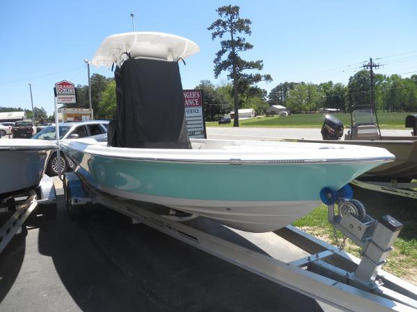 2016 Blue Wave Pure Bay 2400