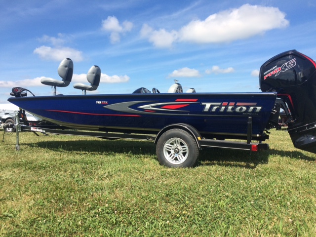 2016 TRITON BOATS 18 C TX