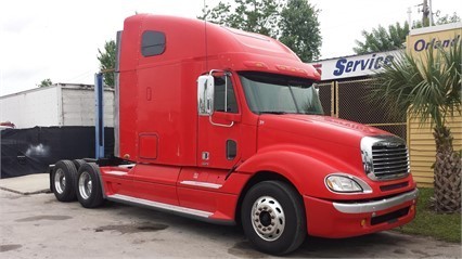 2008 Freightliner Columbia Cl12064st  Conventional - Sleeper Truck