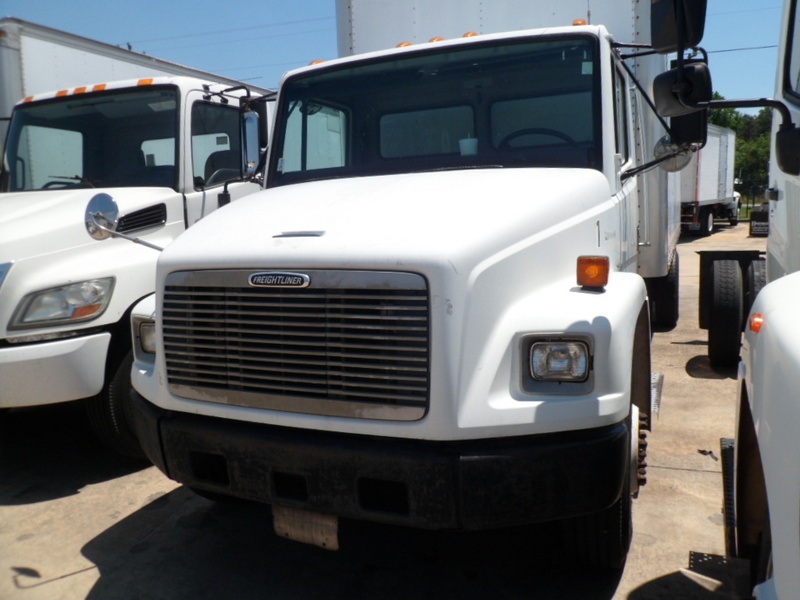 2000 Freightliner Fl70  Box Truck - Straight Truck