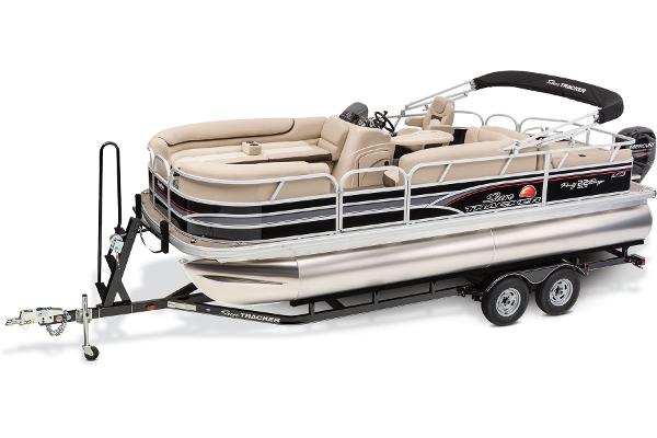 2015 Sun Tracker Party Barge 22 XP3