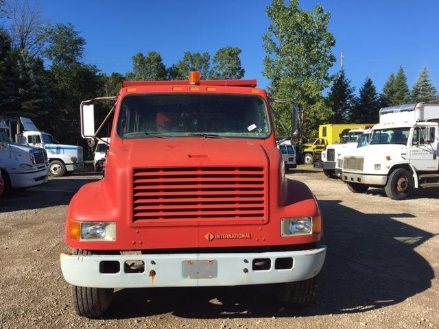 1991 International 4900  Conventional - Day Cab