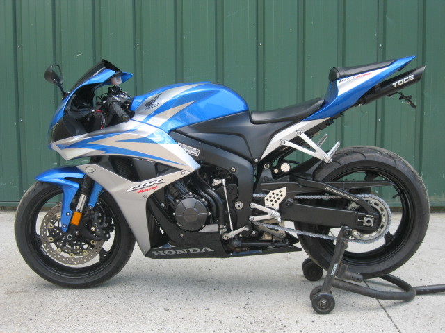 2007 Honda CBR 600RR WITH EXTRAS LOW MILES AND