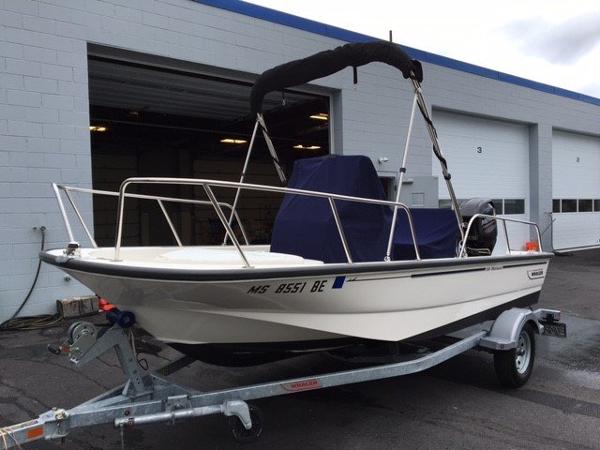 2015 Boston Whaler 150 Montauk