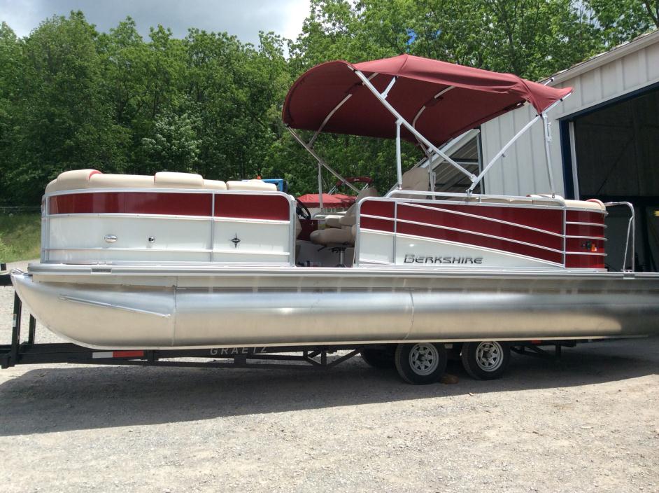 2016 Berkshire Pontoons STS Series 23RFX 2.75