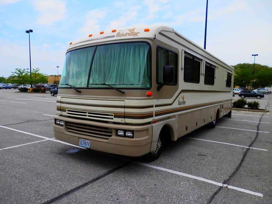 1996 Fleetwood BOUNDER 34J