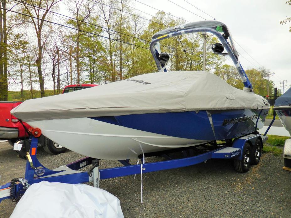 2016 Malibu Boats LLC Wakesetter 22 VLX