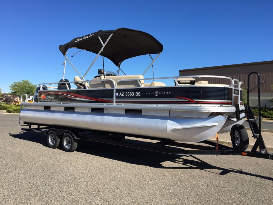 2012 Sun Tracker Fishin' Barge 24 DLX