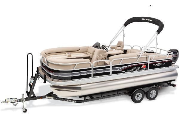 2015 Sun Tracker Party Barge 22 DLX