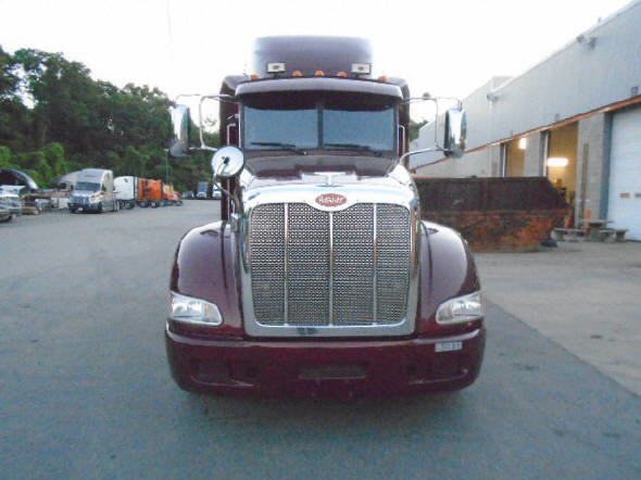 2012 Peterbilt 386  Conventional - Day Cab