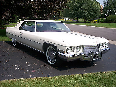 Cadillac : DeVille BEAUTIFUL 1972 CADILLAC COUPE DEVILLE IN WHITE/RED LEATHER EXCELLENT CONDITION