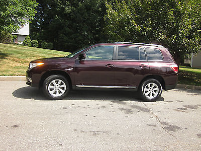 Toyota : Highlander SE SE AWD - Loaded  - Clean - One Owner - Maintained - Amazing Opportunity