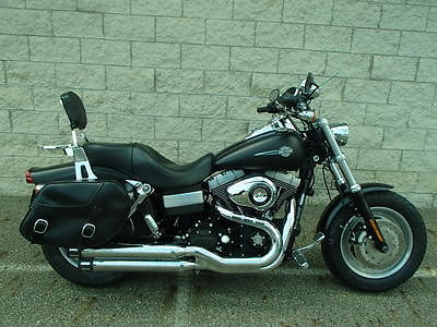 Harley-Davidson : Dyna 2009 harley davidson fat bob in black um 30336 m r