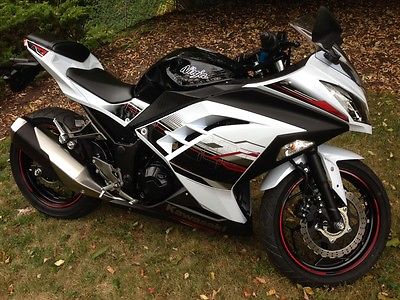 Kawasaki : Ninja Beautiful Motorcycle, Special Edition with ABS!