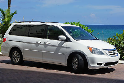 Honda : Odyssey EX Mini Passenger Van 4-Door Honda : 2009 Odyssey EX . Excellent Condition. New Tyres. One Owner.