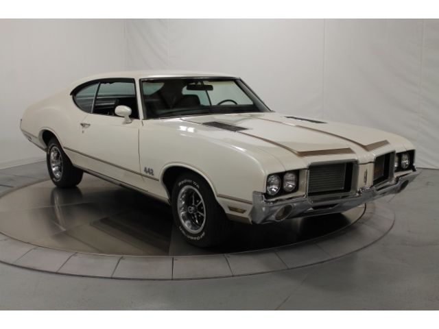 Oldsmobile : Cutlass 442 tribute rust free 350 v 8 turbo 350 transmission 4 bbl carburetor