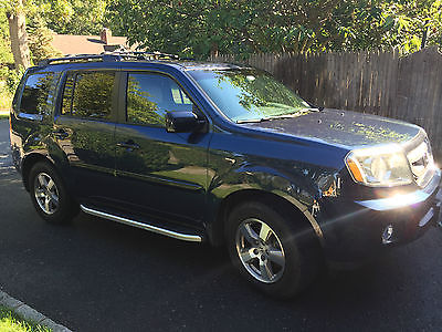 Honda : Pilot Leather-Trimmed Interior 2010 honda pilot 5 dr 4 wd ex l bali blue pearl exterior gray leather interior