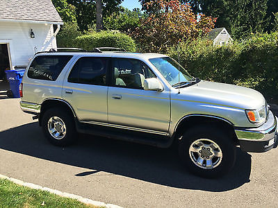 Toyota : 4Runner SR5 999 toyota 4 runner 4 wd sr 5